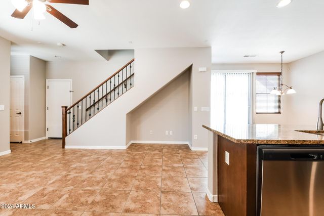 3419 W Darien, Phoenix, AZ 85086