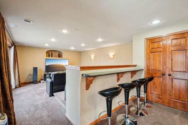 W170N5385 Ridgewood DRIVE, Menomonee Falls, WI 53051