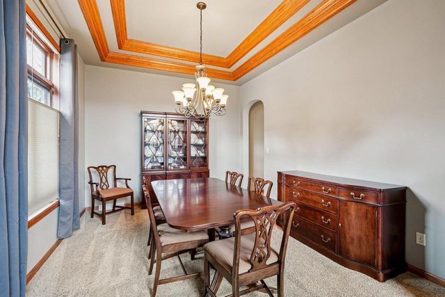 W170N5385 Ridgewood DRIVE, Menomonee Falls, WI 53051