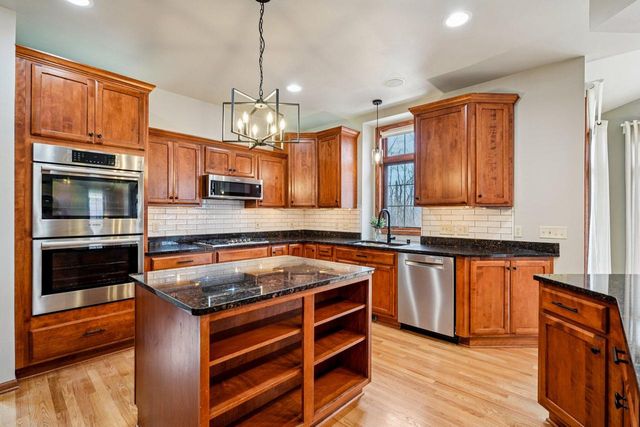 W170N5385 Ridgewood DRIVE, Menomonee Falls, WI 53051