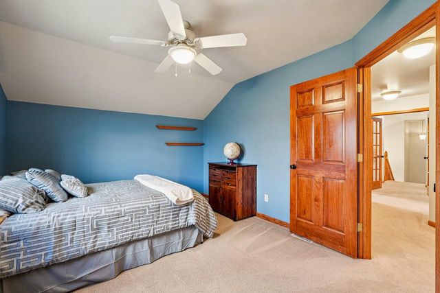 W170N5385 Ridgewood DRIVE, Menomonee Falls, WI 53051