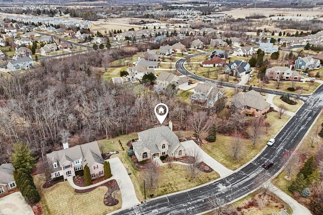 W170N5385 Ridgewood DRIVE, Menomonee Falls, WI 53051