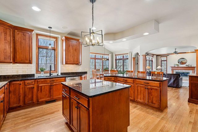 W170N5385 Ridgewood DRIVE, Menomonee Falls, WI 53051