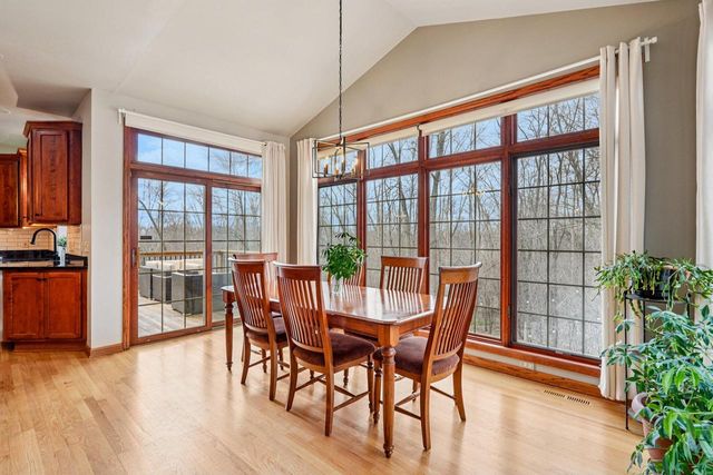 W170N5385 Ridgewood DRIVE, Menomonee Falls, WI 53051