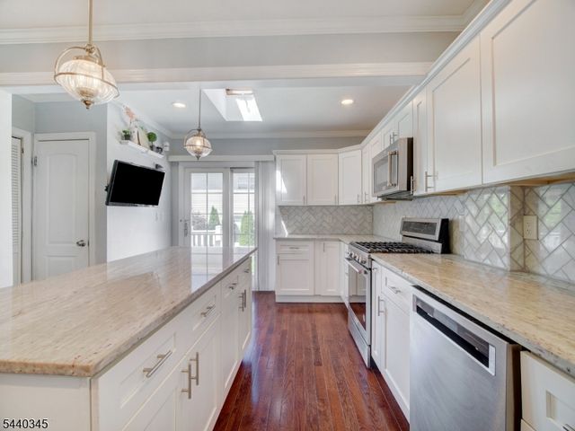 634 Sherman Ave, Roselle Park Boro, NJ 07204