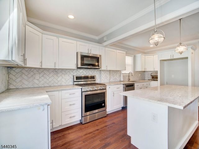 634 Sherman Ave, Roselle Park Boro, NJ 07204