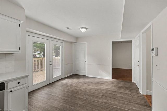 2500 Newington Court, Clemmons, NC 27012
