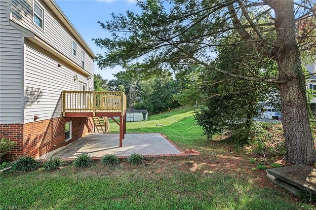 2500 Newington Court, Clemmons, NC 27012