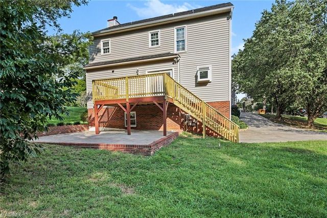 2500 Newington Court, Clemmons, NC 27012