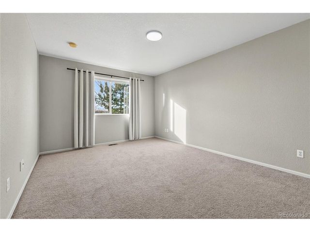 6122 Shamrock Cir, Frederick, CO 80530