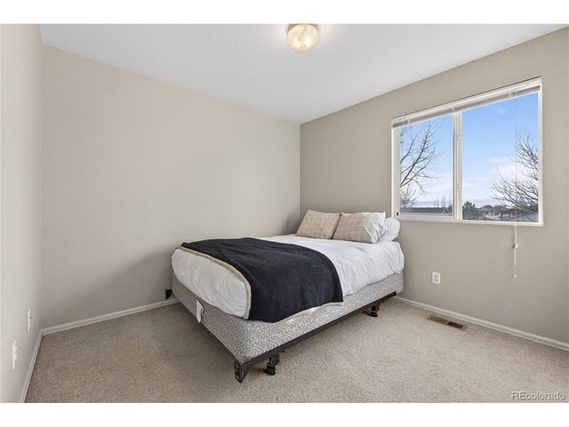 6122 Shamrock Cir, Frederick, CO 80530