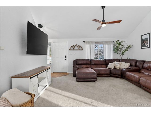 6122 Shamrock Cir, Frederick, CO 80530