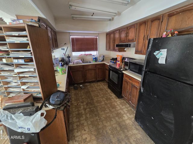2431 W Crocus Drive, Phoenix, AZ 85023