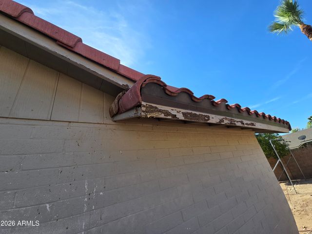 2431 W Crocus Drive, Phoenix, AZ 85023