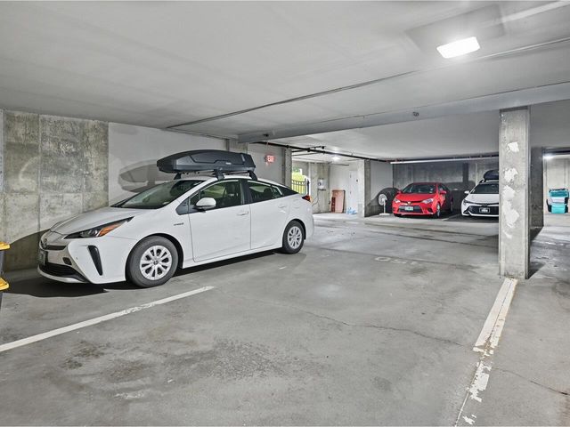 305 Lime Kiln Rd Apt 350, South Burlington, VT 05403