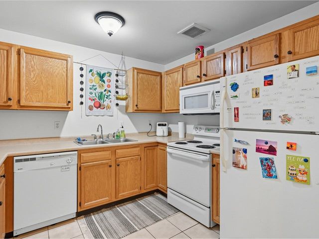 305 Lime Kiln Rd Apt 350, South Burlington, VT 05403