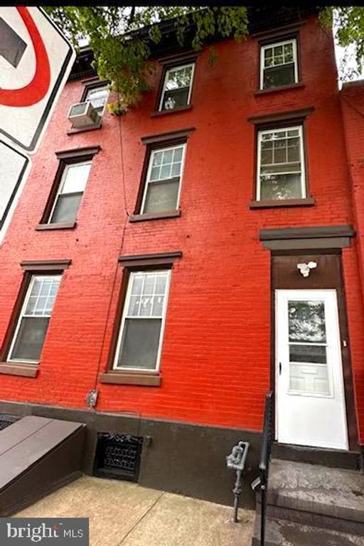 510 LAUREL ST, Reading, PA 19602