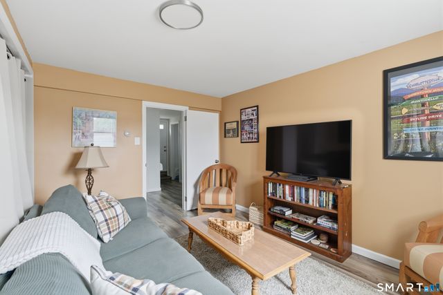 22 Crocker Avenue, West Hartford, CT 06110