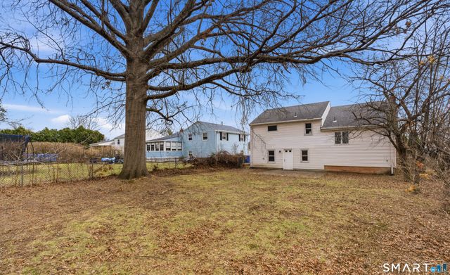 22 Crocker Avenue, West Hartford, CT 06110