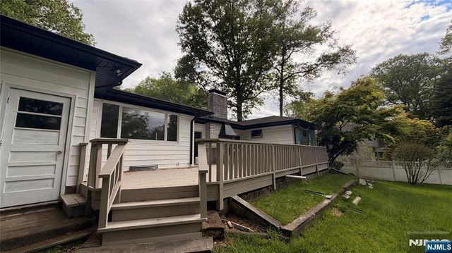 25 3rd Street, Norwood, NJ 07648