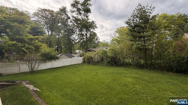 25 3rd Street, Norwood, NJ 07648