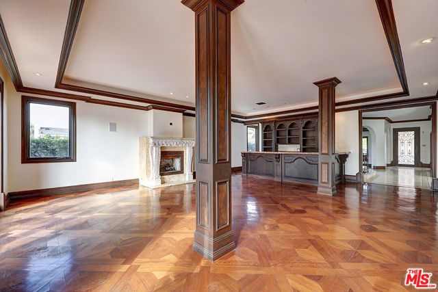 209 S Anita Avenue, Los Angeles, CA 90049