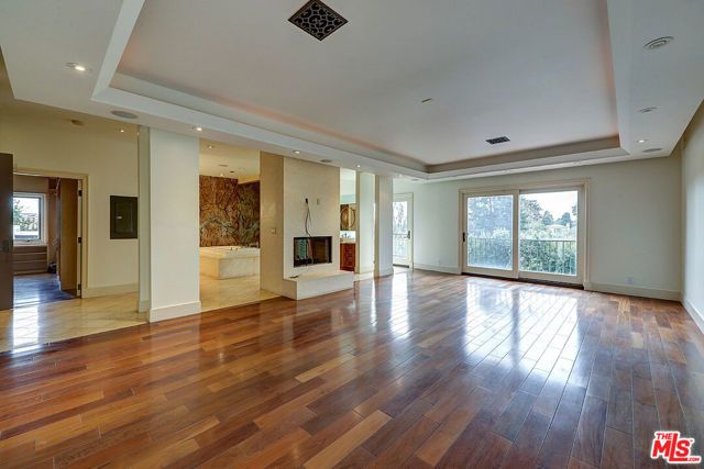 209 S Anita Avenue, Los Angeles, CA 90049