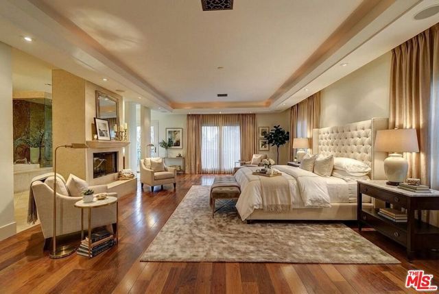 209 S Anita Avenue, Los Angeles, CA 90049