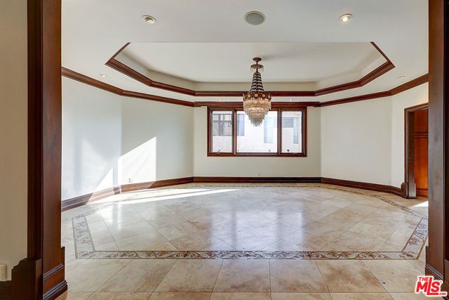 209 S Anita Avenue, Los Angeles, CA 90049