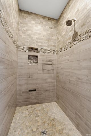 14732 Amera Circle, Fort Wayne, IN 46845