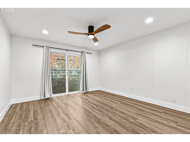 1546 POPLAR Dr, Grants Pass, OR 97527