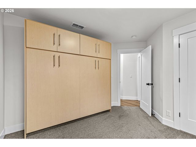 1546 POPLAR Dr, Grants Pass, OR 97527