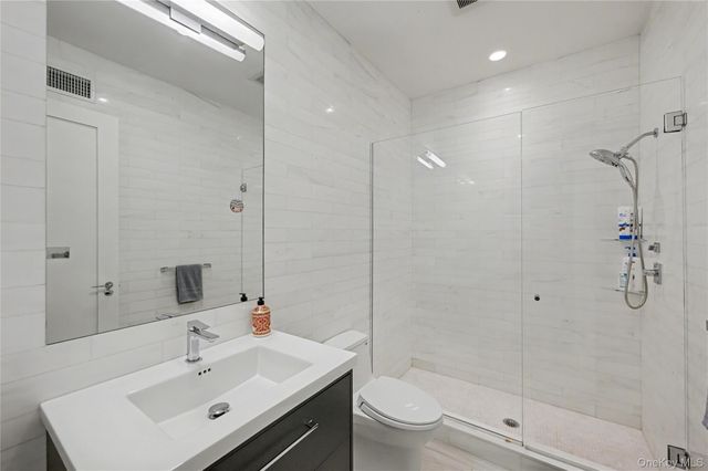 865 Barberry Lane, Woodsburgh, NY 11598