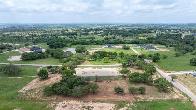 805 Purselley Pass, Weatherford, TX 76087