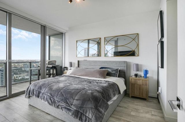 488 NE 18th St 2800, Miami, FL 33132