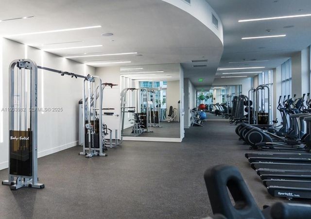 488 NE 18th St 2800, Miami, FL 33132