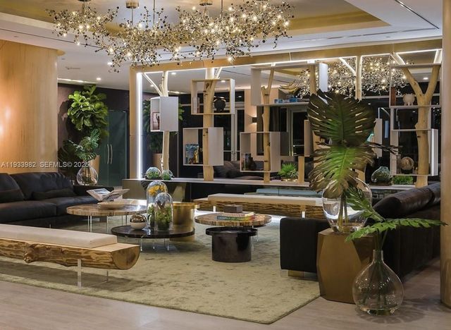 488 NE 18th St 2800, Miami, FL 33132