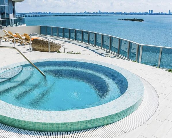 488 NE 18th St 2800, Miami, FL 33132