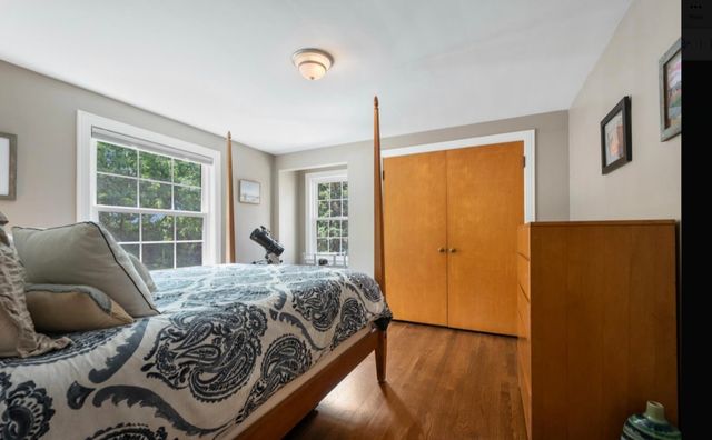 6957 N Caldwell Avenue, Chicago, IL 60646