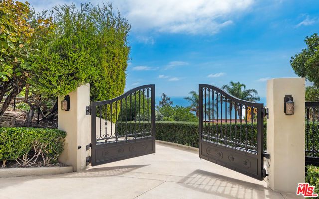 3235 Rambla Pacifico, Malibu, CA 90265