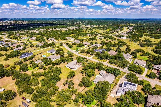 10299 Brangus RD, Driftwood, TX 78619