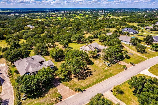 10299 Brangus RD, Driftwood, TX 78619