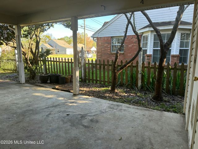 3699 Flynn Drive, Pearl, MS 39208