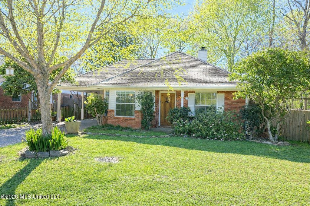 3699 Flynn Drive, Pearl, MS 39208