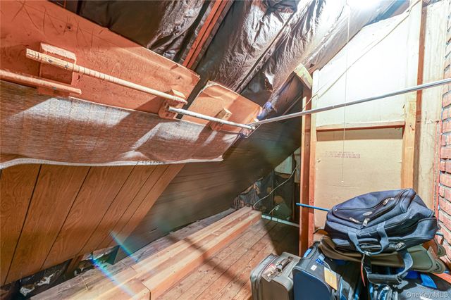 55 Ball Park Lane, Hicksville, NY 11801