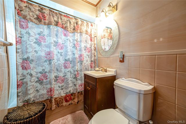 55 Ball Park Lane, Hicksville, NY 11801