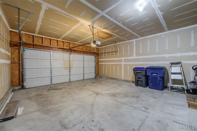 1844 Sterling Oaks Drive, St Peters, MO 63376