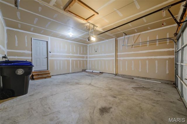 1844 Sterling Oaks Drive, St Peters, MO 63376