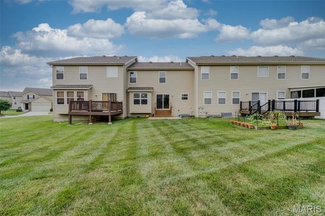1844 Sterling Oaks Drive, St Peters, MO 63376