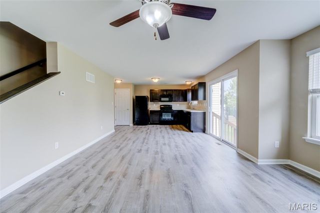 1844 Sterling Oaks Drive, St Peters, MO 63376